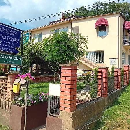 Bato Rooms Пештани Экстерьер фото