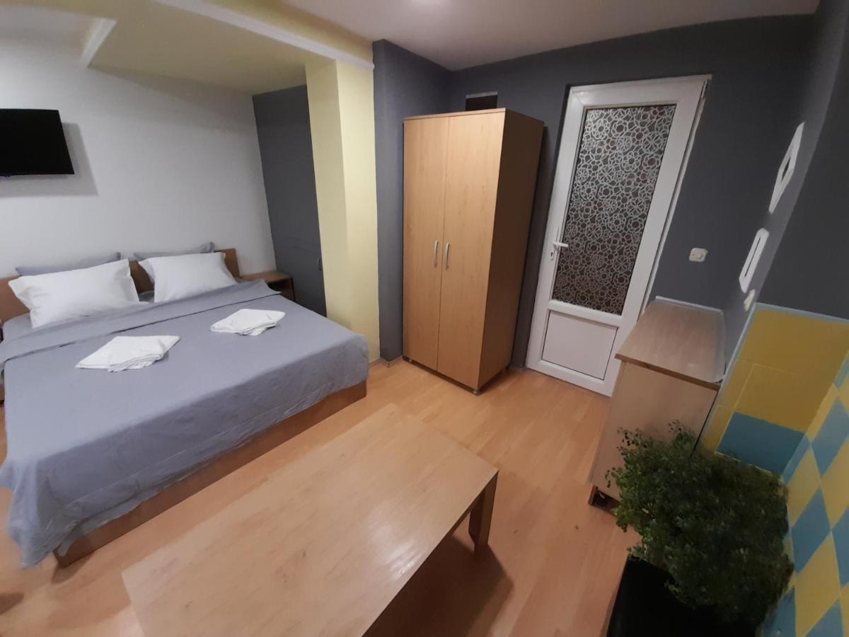 Bato Rooms Пештани Экстерьер фото